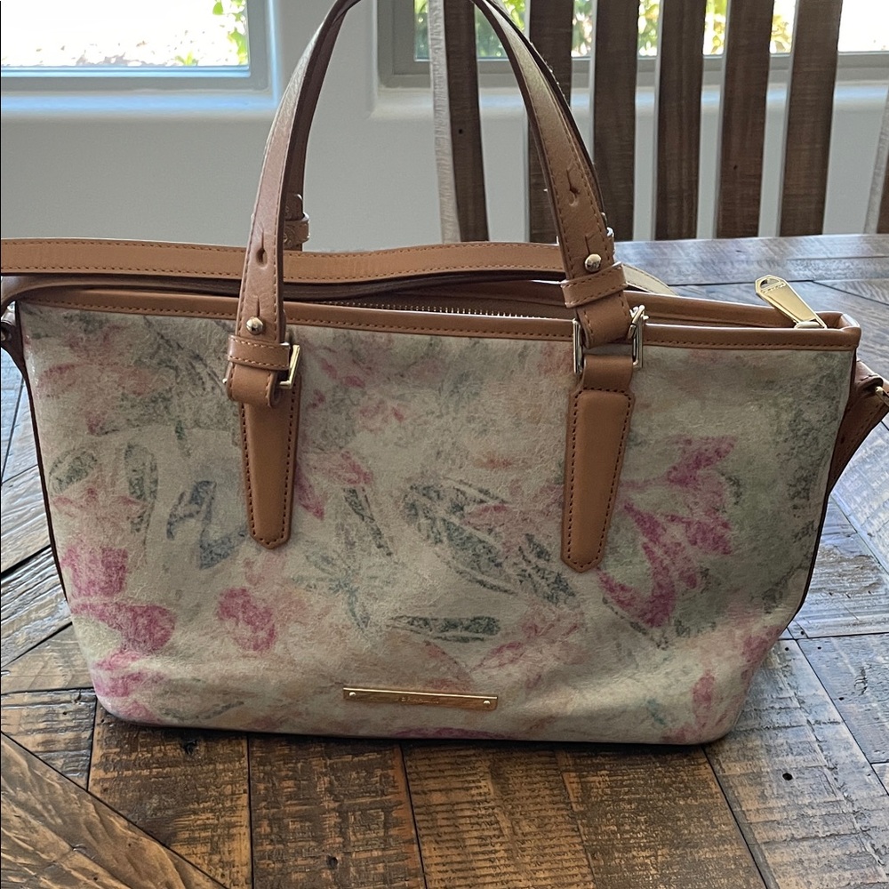 Chic Floral Tan Tote Bag